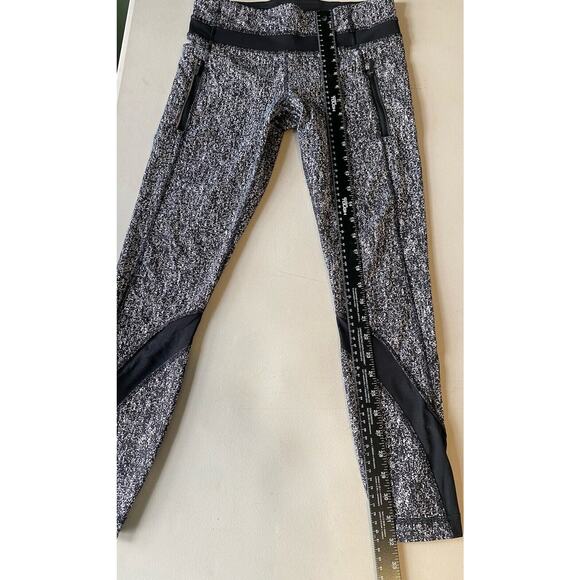 Lululemon Pants Womens Size 6 Run Inspire Tight II Mesh Black White EUC Leggings - Picture 9 of 11